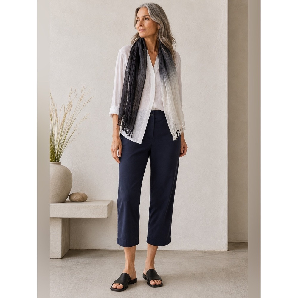 EILEEN FISHER Cropped Chino Pants L Navy Cotton Capri Summer Nautical Resort